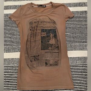 Rare Love Moschino “First woman on the moon”  fitted top Size S